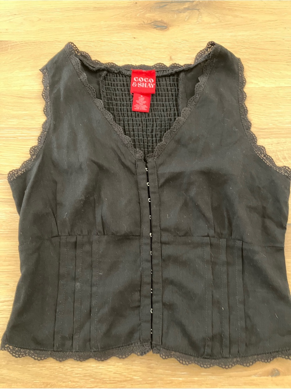 Coco & Shay cute black corset type top size medium